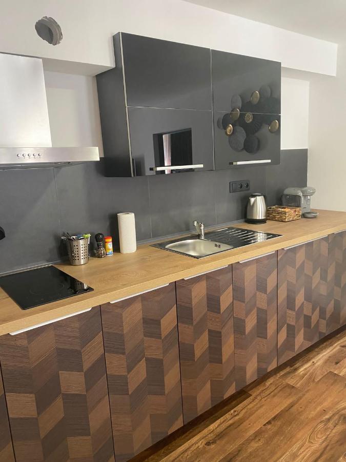 Fiftyshades Apartman S Virivkou 伊赫拉瓦 外观 照片